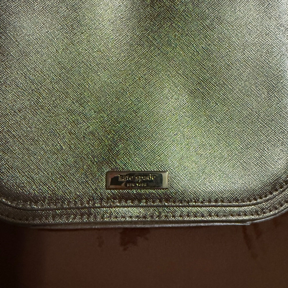 Kate Spade Cream Crossbody Bag Sleek Design - Picture 4 of 8